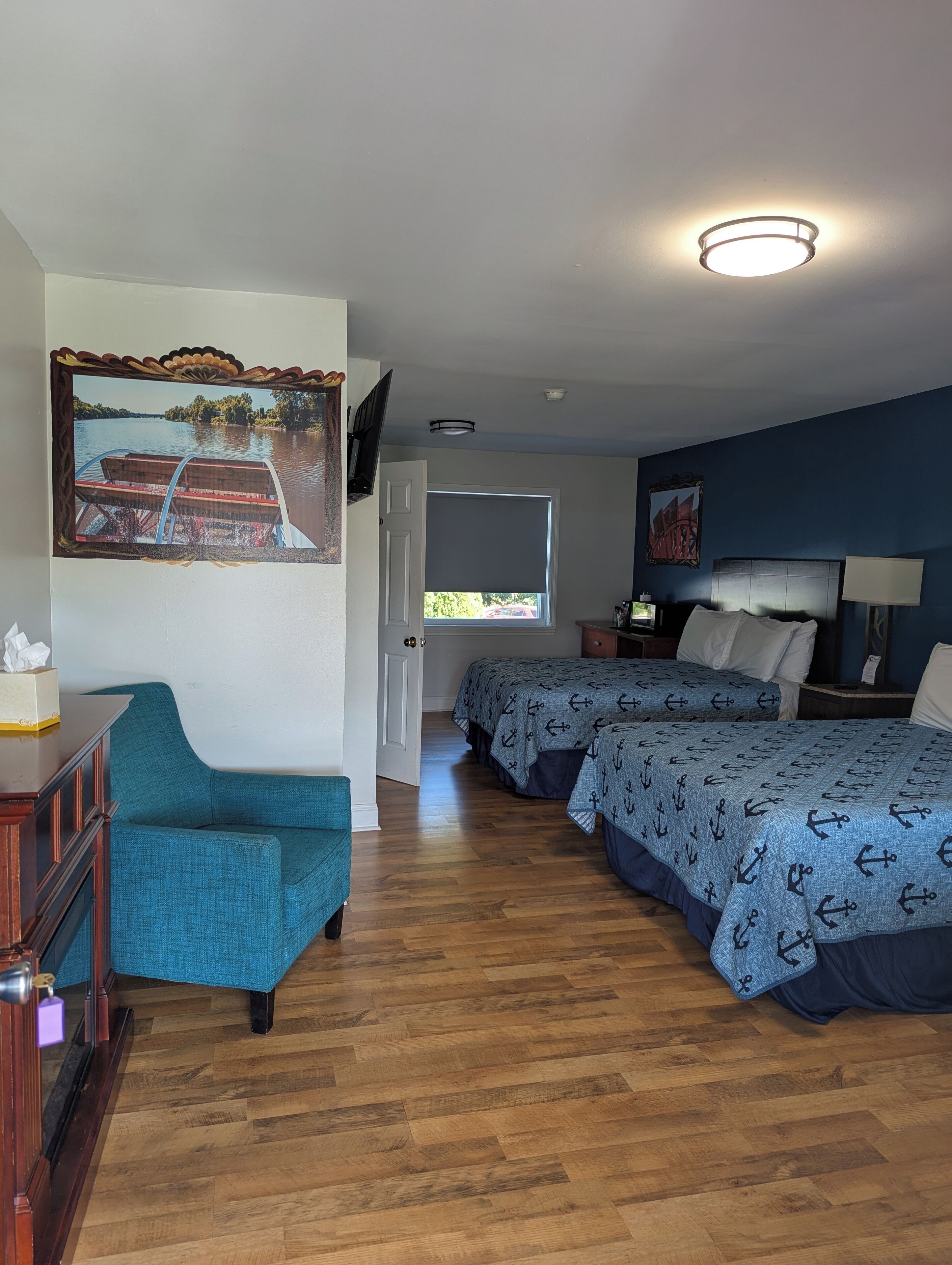 Wifi gratis y ropa de cama 