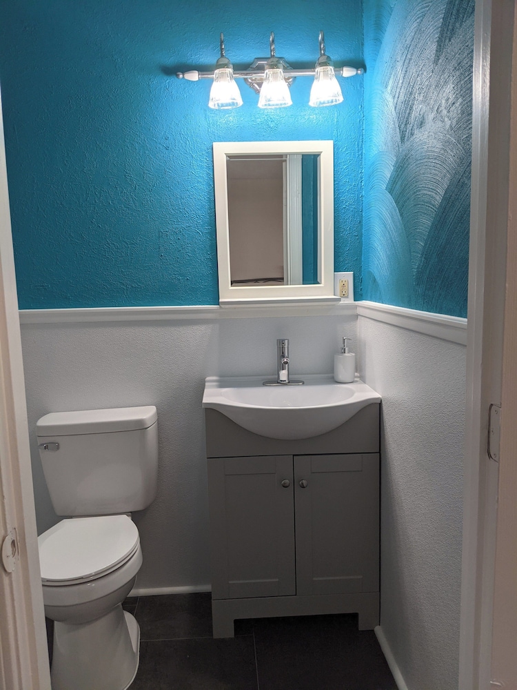 Riverboat Inn & Suites by null