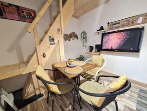 Dining - Atypical little gîte chez sam est gael (Charix)