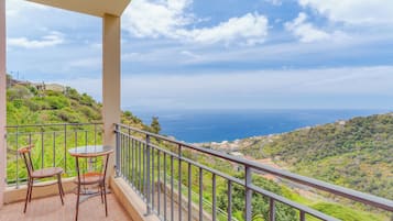 Panoramic Apartment, Sea View | Balcony