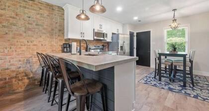 Quiet & Private, Comfy Beds, Fire Pit, & Bikes