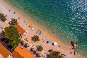 Beach - Top view! Modern holiday home Jone with a jacuzzi (Omiš)