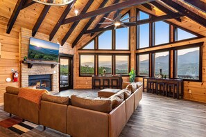 TV connectée, cheminée, jeux vidéo