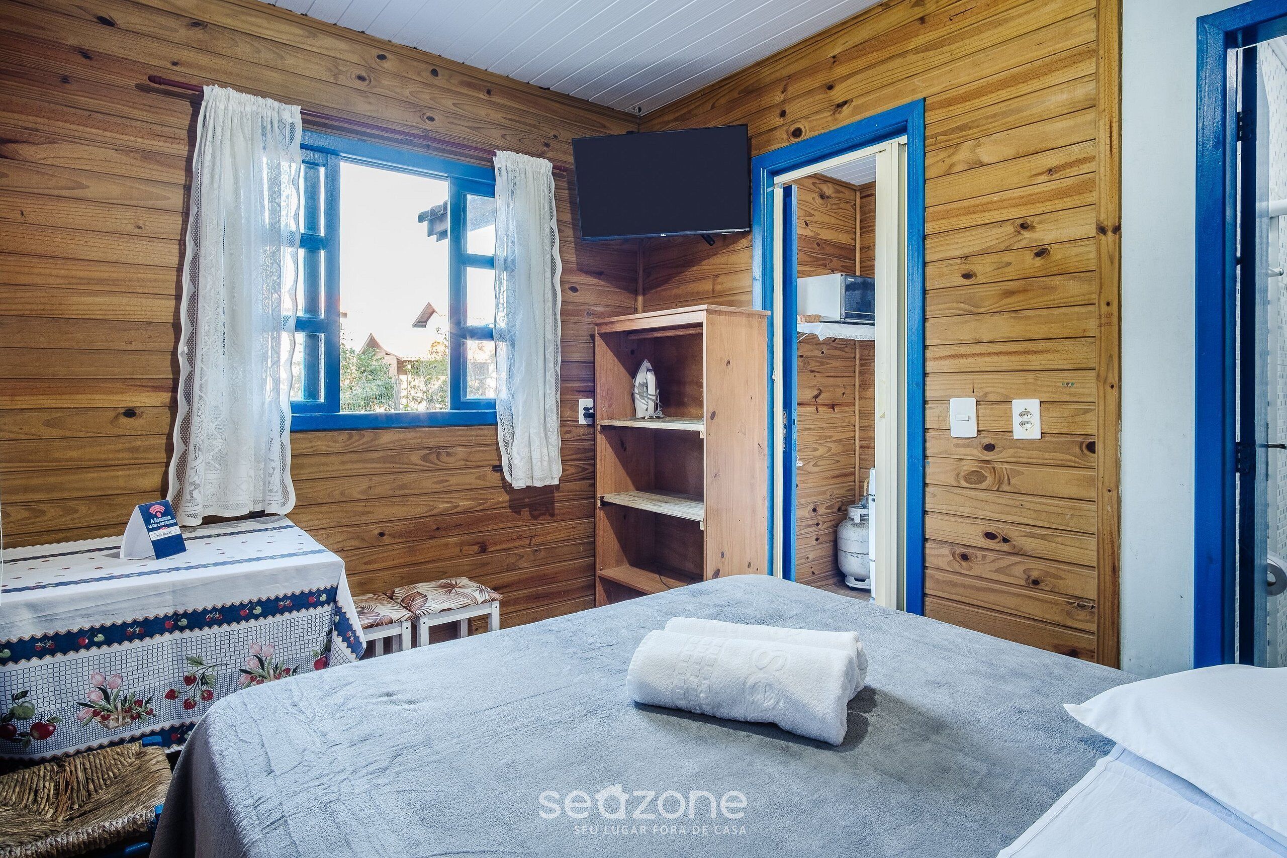 Basic Cabin | Free WiFi, bed sheets