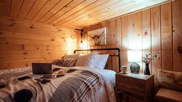 1 bedroom, iron/ironing board, travel crib, free WiFi