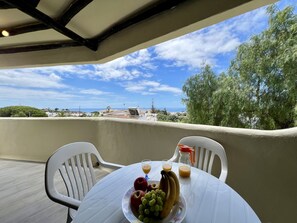 Outdoor dining - CARVOEIRO OCEAN BREEZE by HOMING (Carvoeiro)