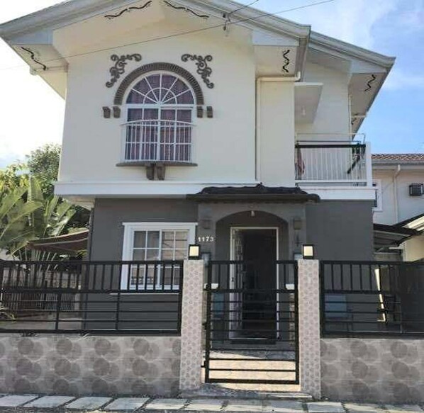 House | Exterior