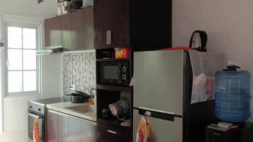 House | Private kitchen | Fridge, microwave, oven, stovetop