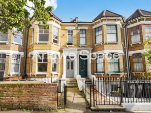 Exterior - Hackney Guest Rooms | Spacious Double (RM1) (Greater London)