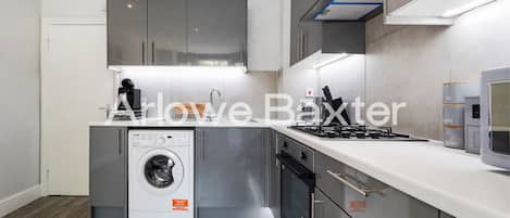 Fridge, microwave, oven, coffee/tea maker