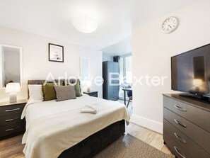 1 bedroom, desk, iron/ironing board, free WiFi - Hackney Guest Rooms | Spacious Double (RM5) (Greater London)