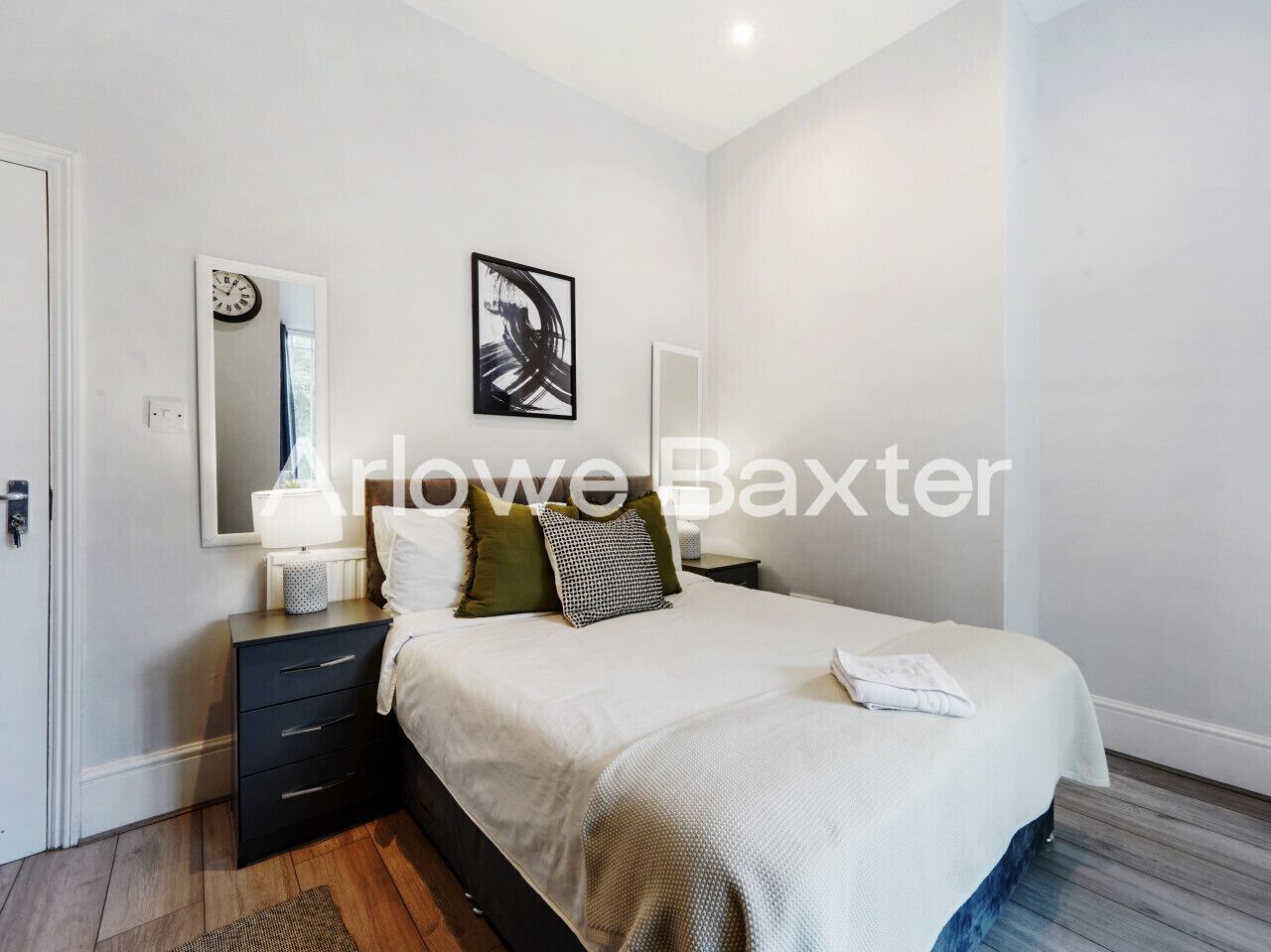 1 chambre, bureau, fer et planche à repasser, Wi-Fi gratuit