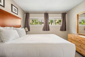 2 bedrooms, desk, free WiFi, bed sheets