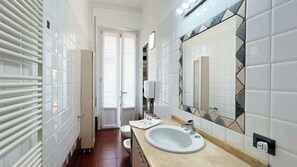 シャワー、ヘアドライヤー