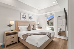 2 bedrooms, iron/ironing board, internet, bed sheets - 2 Bed/2 Bath Sparrowhawk Resort-Top Floor-Sleeps 6 (Dead Man's Flats)