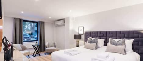 3 soverom, strykejern/-brett, wi-fi og sengetøy