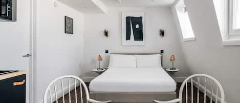 1 chambre, fer et planche à repasser, Wi-Fi, draps fournis
