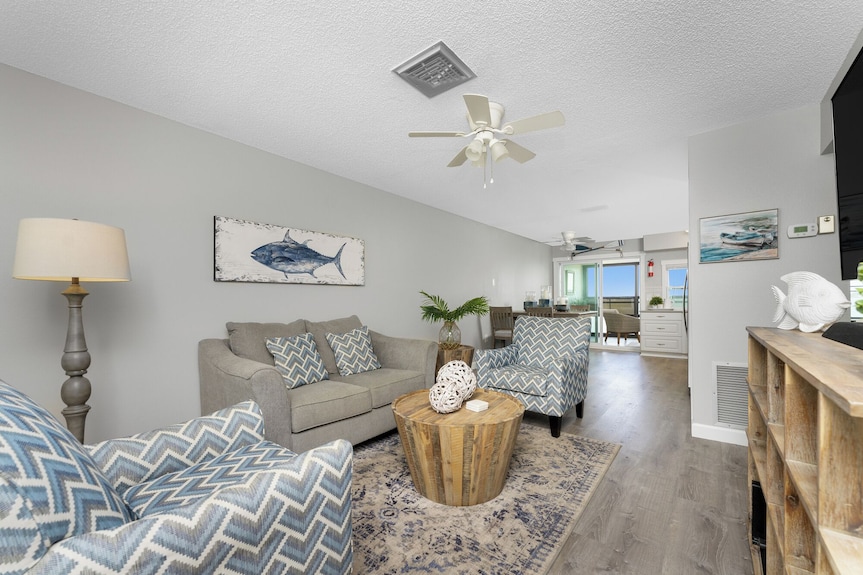 Bayfront Condo Short Walk To Beach 2nd Floor. - Manasota Key, FL