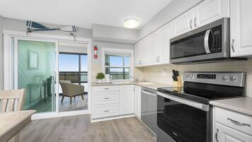 Fridge, microwave, dishwasher, coffee/tea maker