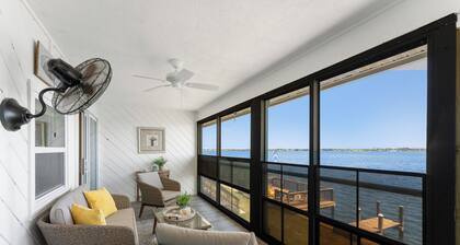 Bayfront Condo short walk to beach 2nd floor