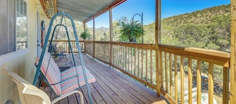 Mountain-View Cottage in Nogal Near Nat'l Forest!