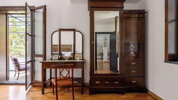 Family Villa, Sea View | Ruang tamu | 35 inci televisyen dengan digital