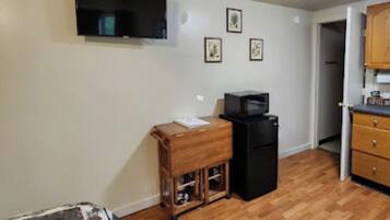 1 habitación, wifi y ropa de cama