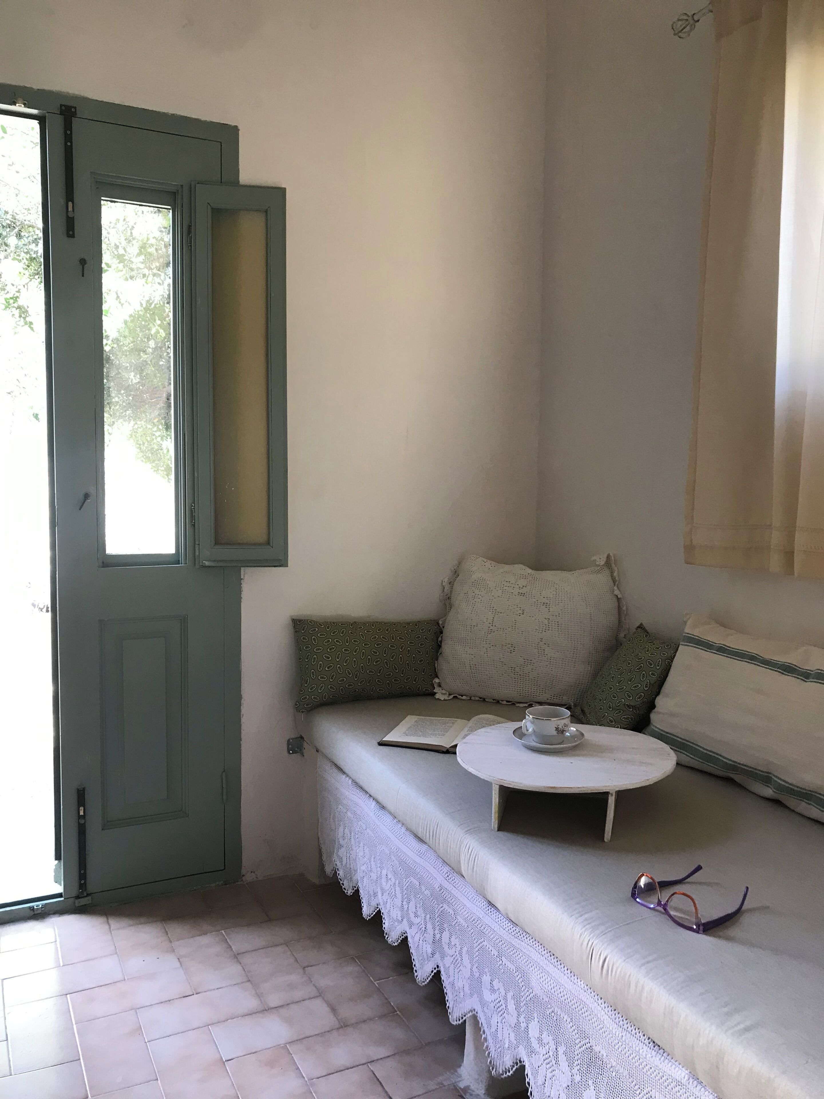 Telendos Gallery  House :Artistic,cozy Retreat By Sea, Trees And Mountain Views. - ギリシャ