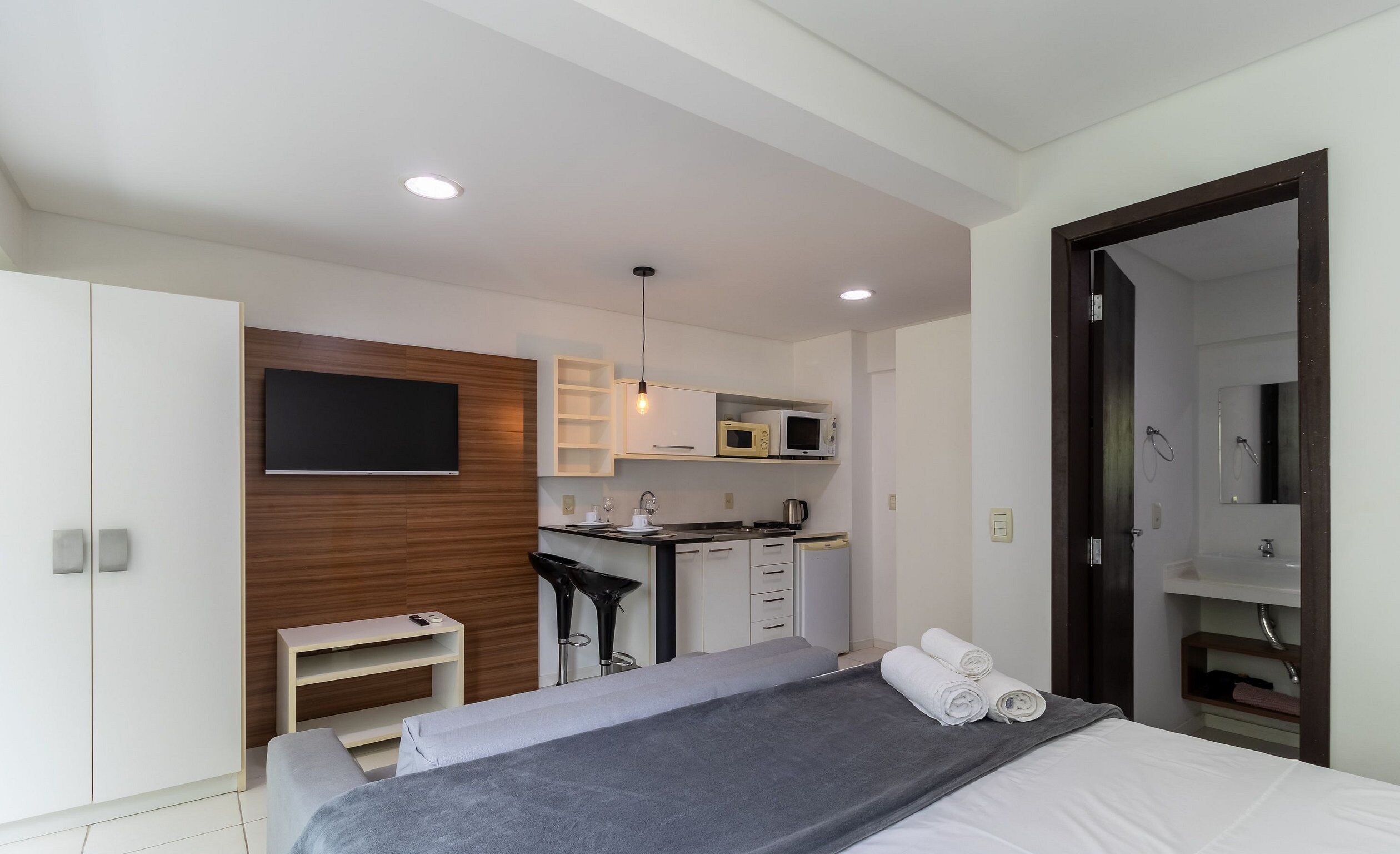 Studio | Fer et planche à repasser, accès au Wi-Fi (inclus)