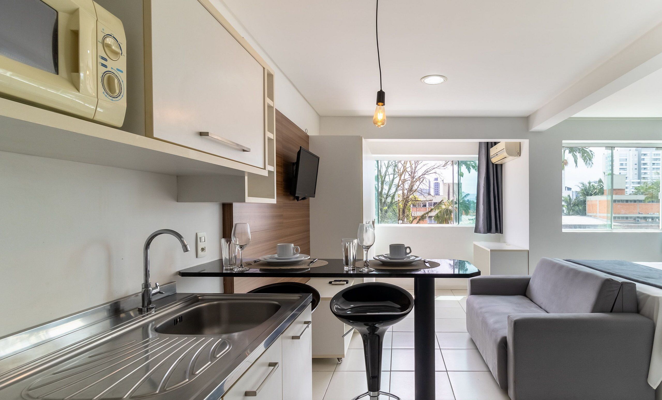 Apartment | Private kitchen | Microwave, cookware/dishes/utensils