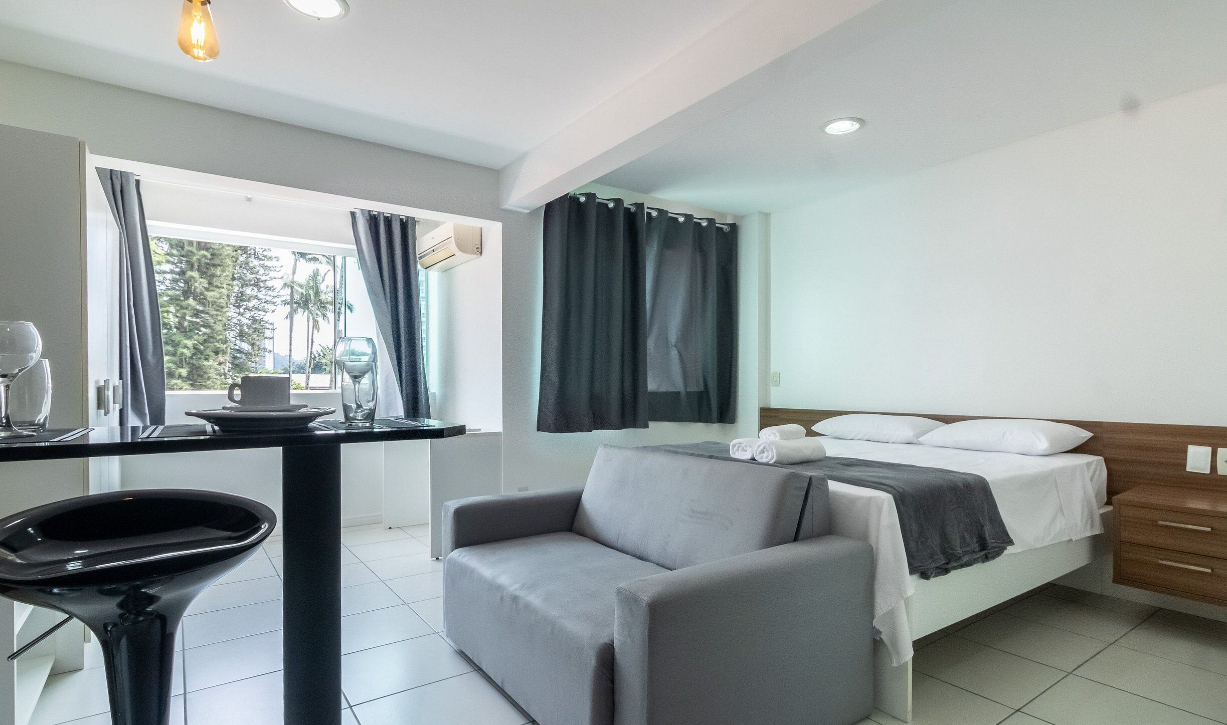 Studio | Fer et planche à repasser, accès au Wi-Fi (inclus)