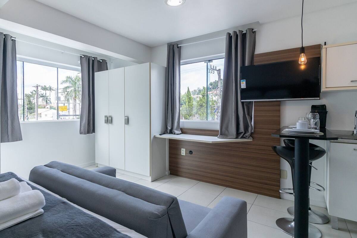 Studio | 1 bedroom, iron/ironing board, free WiFi