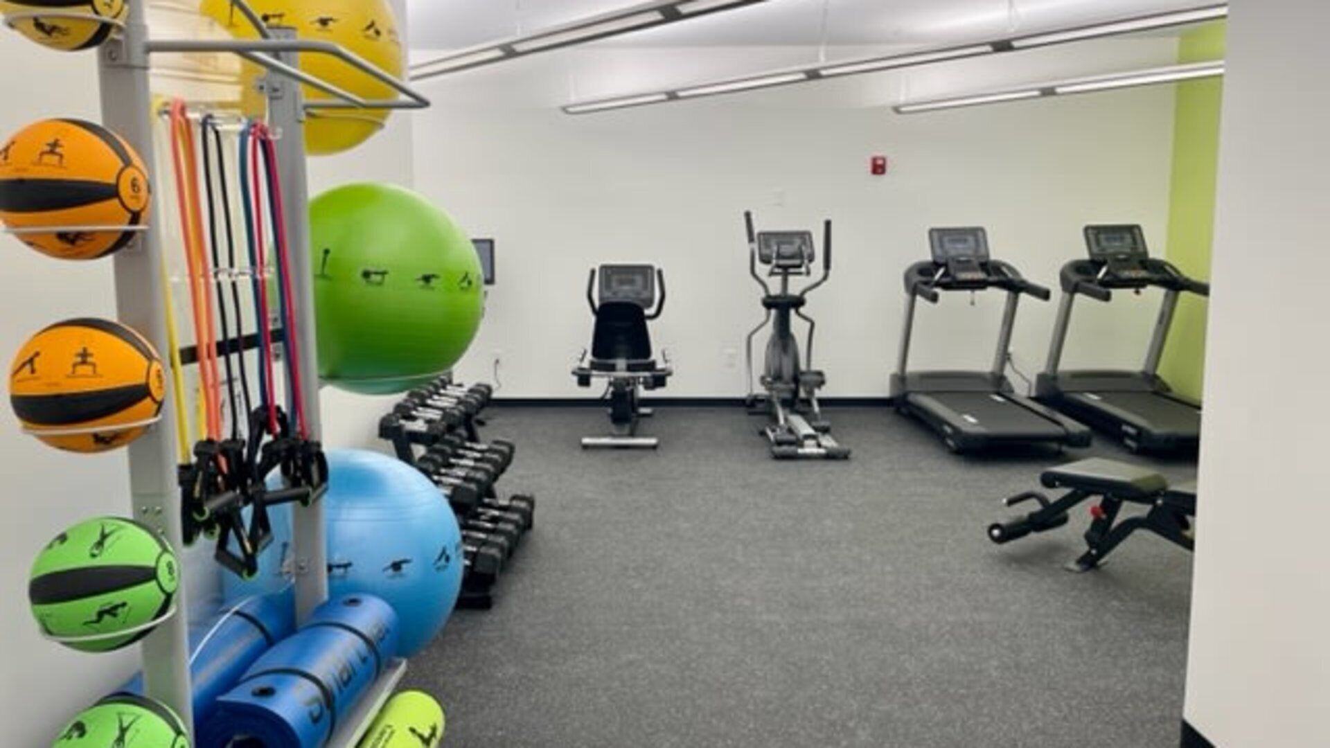 Barsala l Cozy 2BD, Bocce Ball Court, fast Wi-Fi