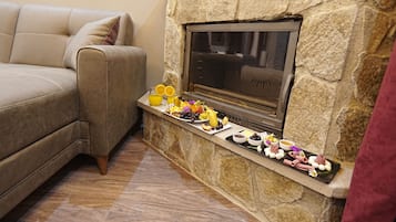 Signature Suite