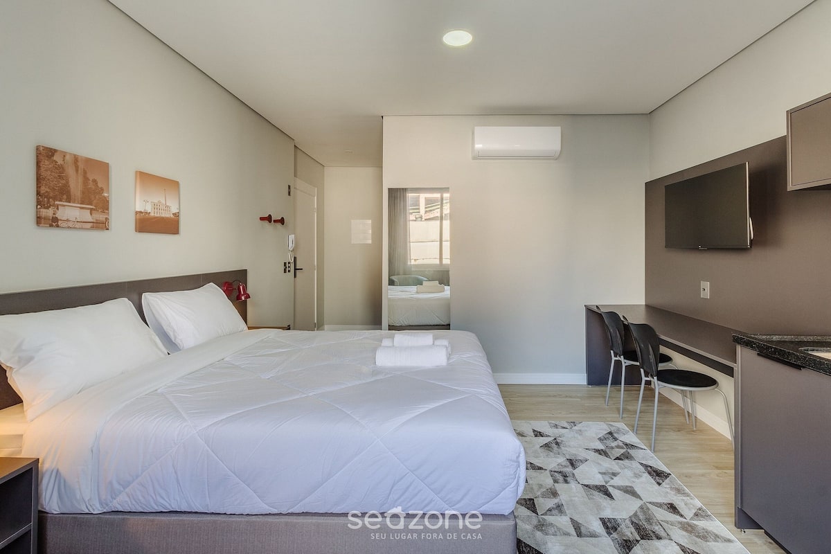 Basic Apartment | 1 bedroom, iron/ironing board, free WiFi, bed sheets