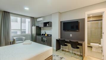 Basic Apartment | 1 bedroom, iron/ironing board, free WiFi, bed sheets