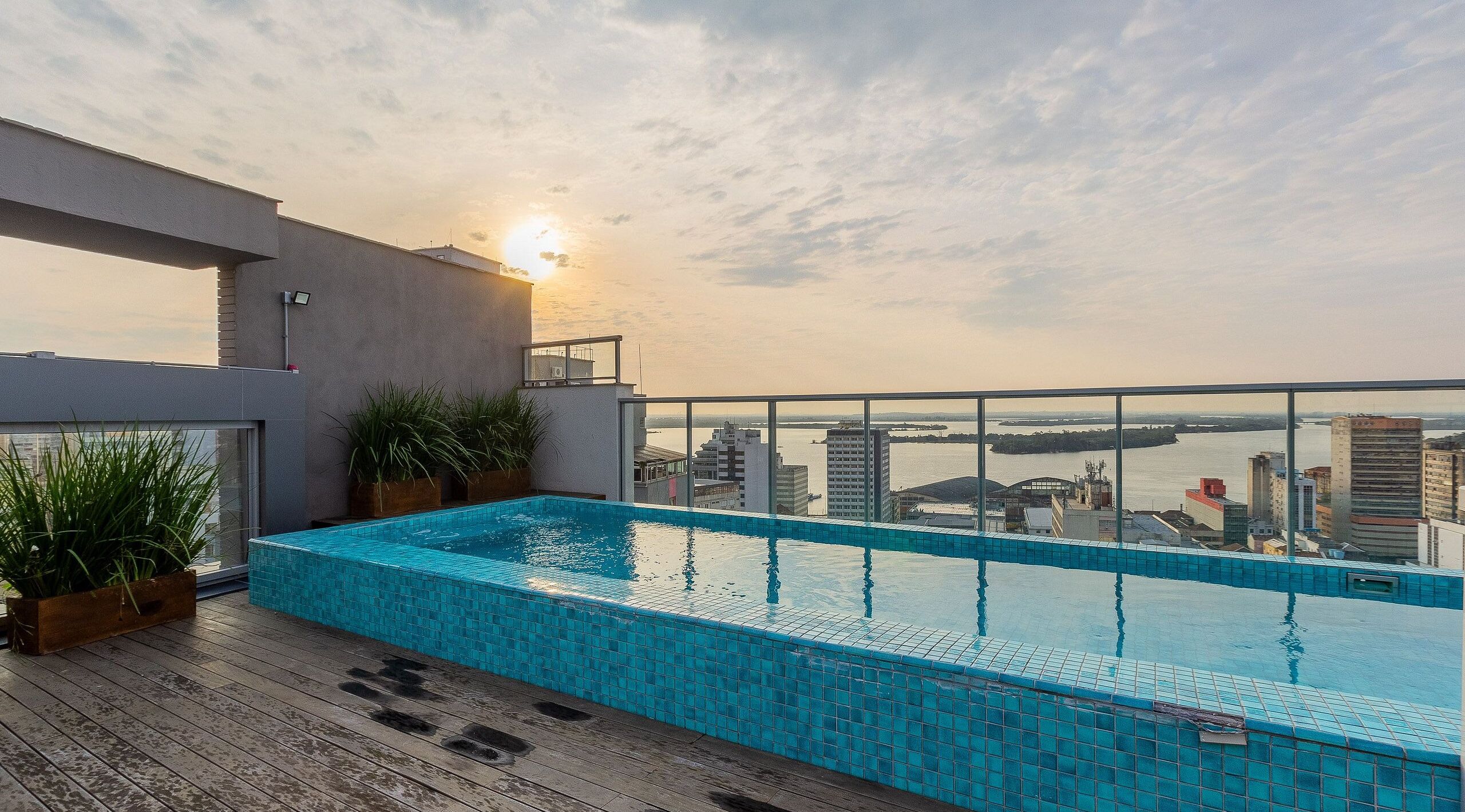 Udendørs pool