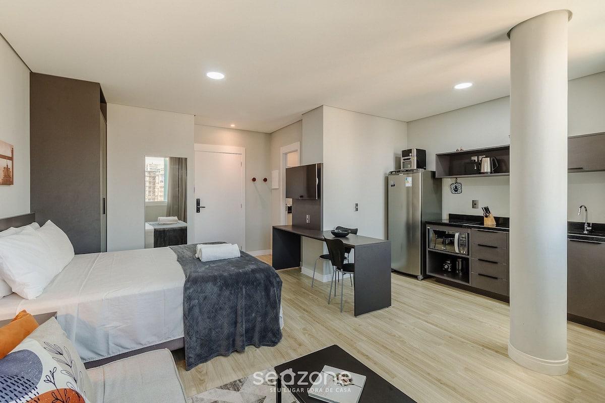 Basic Studio | Iron/ironing board, free WiFi, bed sheets