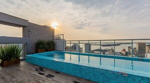 Outdoor pool - TCO Apto Centro Histórico Porto Alegre (Porto Alegre)