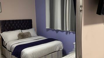3 Schlafzimmer, Bügeleisen/Bügelbrett, WLAN, Bettwäsche