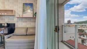 Estudio básico | Área de sala de estar | Televisión