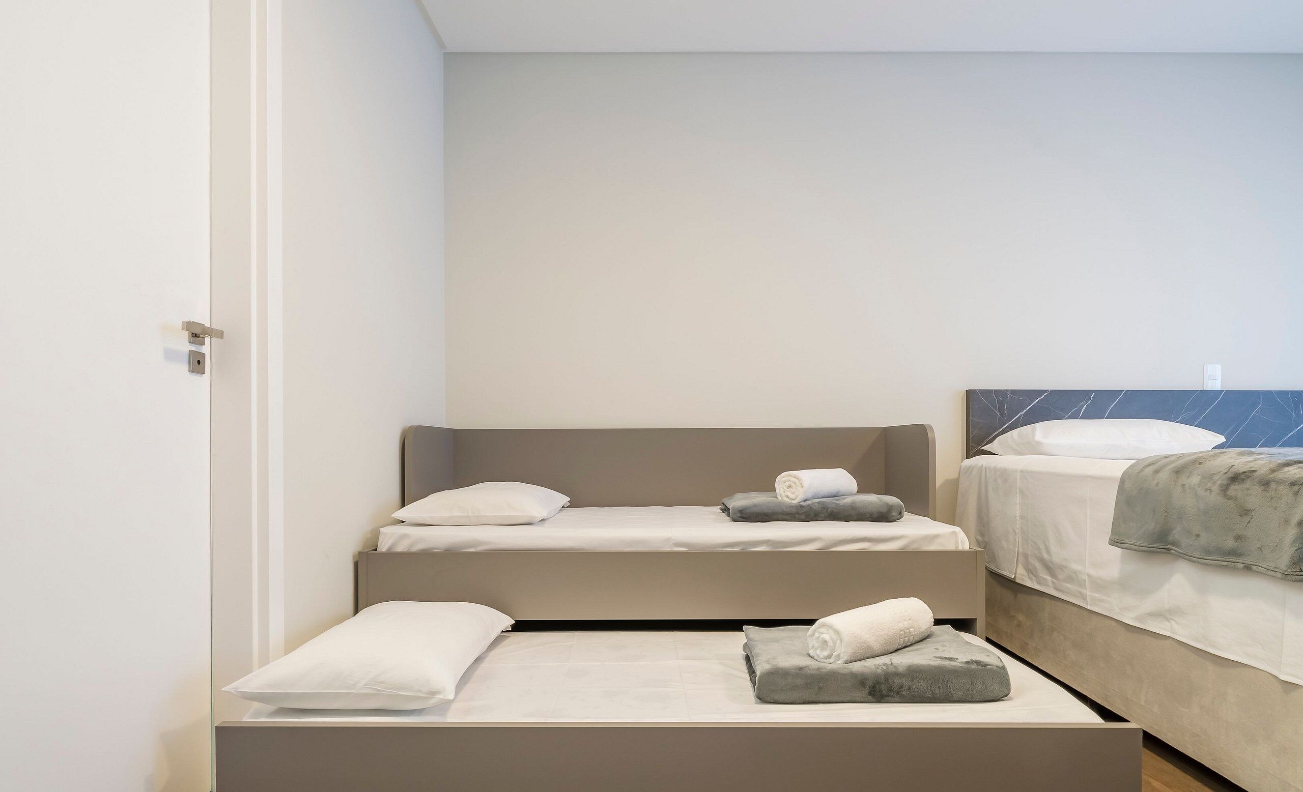 Basic Apartment | Iron/ironing board, free WiFi, bed sheets