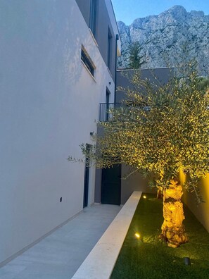 Property grounds - Villa 5 Makarska (Makarska)
