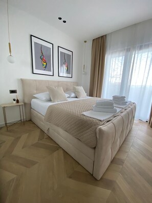 4 bedrooms, iron/ironing board, travel cot, WiFi - Villa 5 Makarska (Makarska)