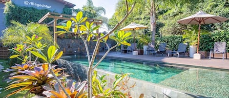 Basic Cabin | Pool