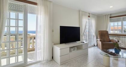 Holiday Home 'Casa Dona Lola' with Sea View, Private Pool and Wi-Fi