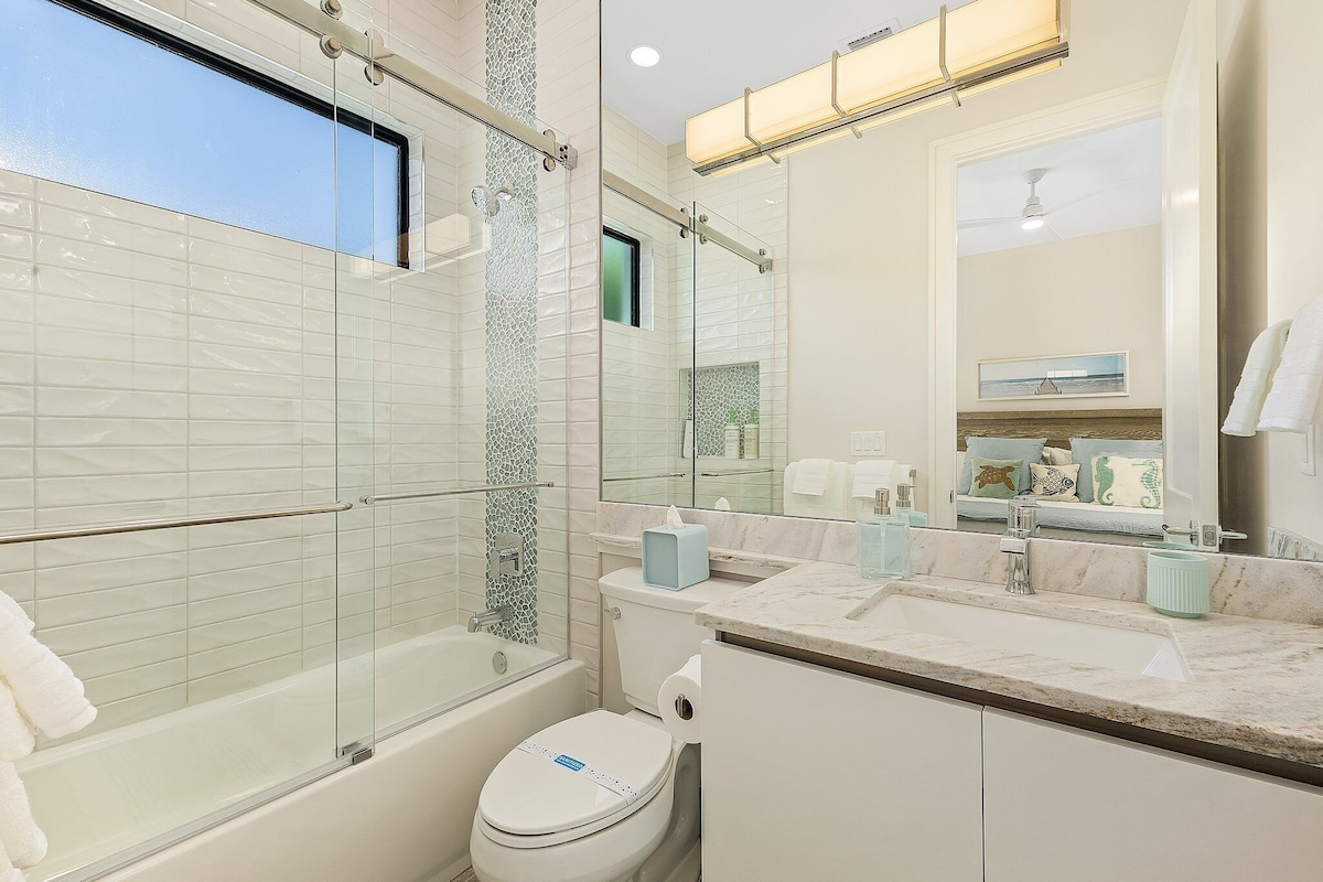 Photo 21 of Villa Del Mare Beach 4 Ensuite Retreat + Heated Pool – Special Offer!