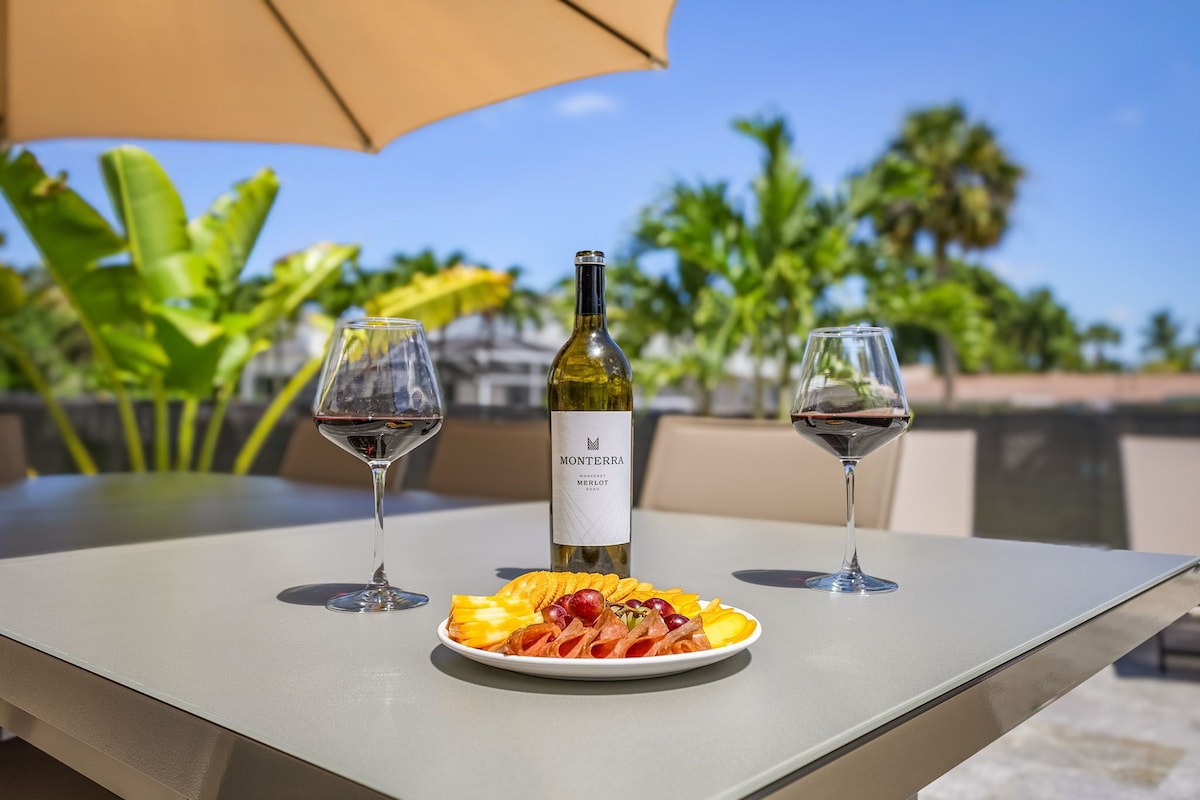 Photo 36 of Villa Del Mare Beach 4 Ensuite Retreat + Heated Pool – Special Offer!