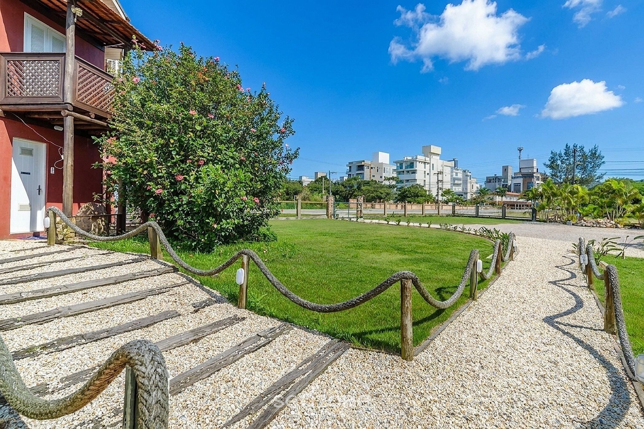 Jardines del alojamiento