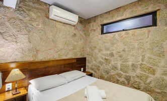 Basic Apartment | Seterika/papan seterika, Wi-fi percuma